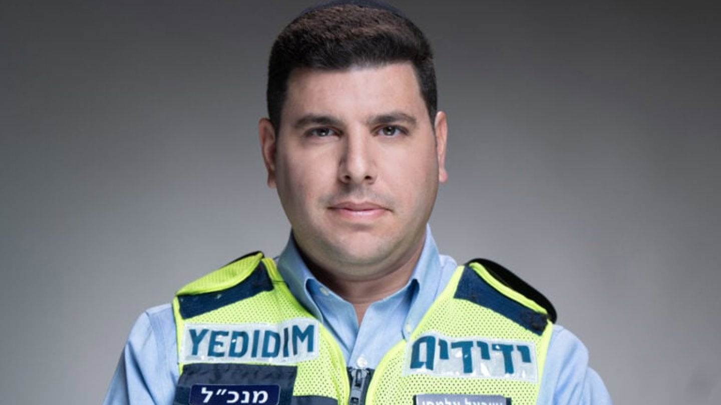 Israel Almasi, CEO of Yedidim